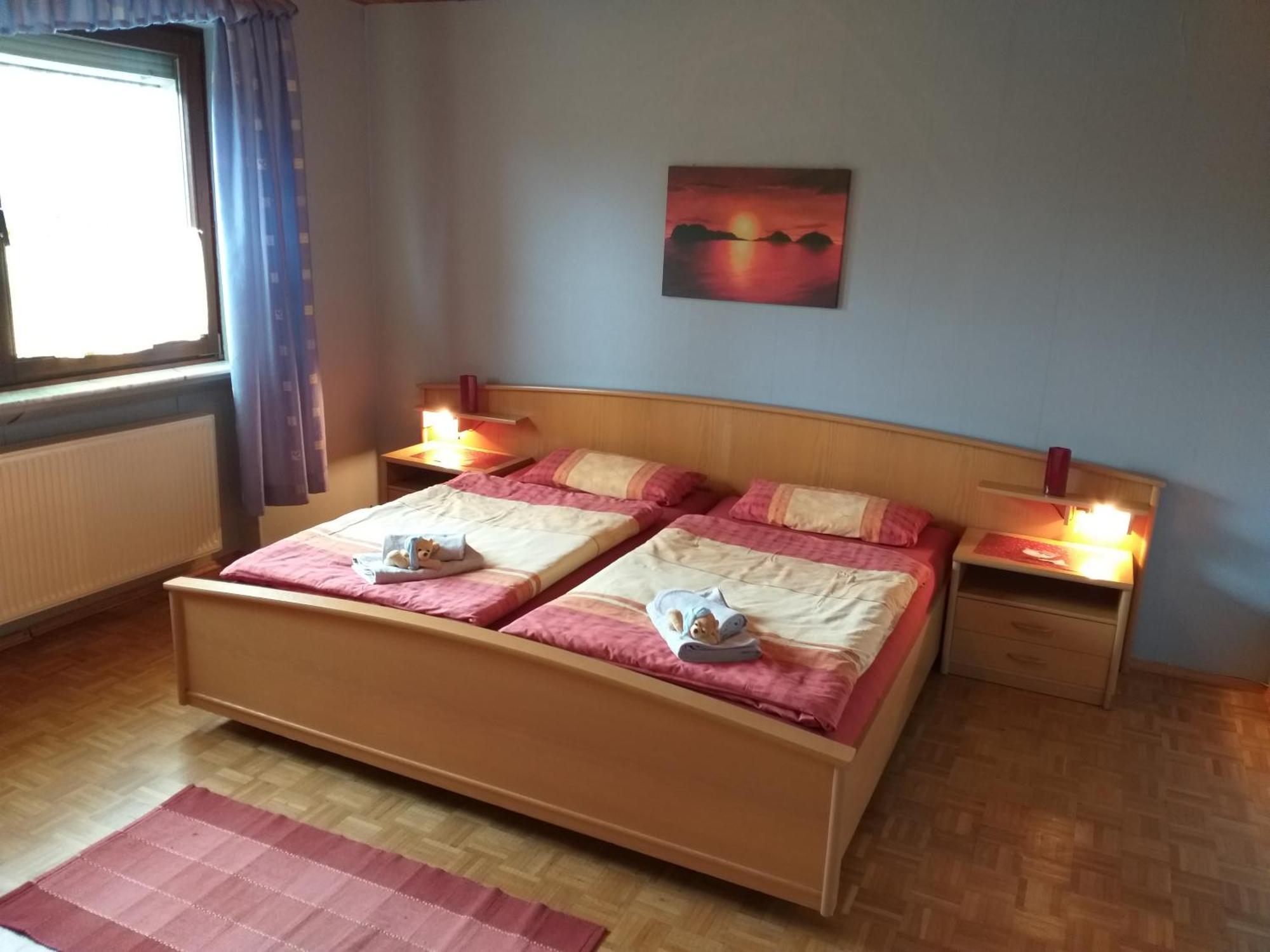Zwei Schlafzimmer- 